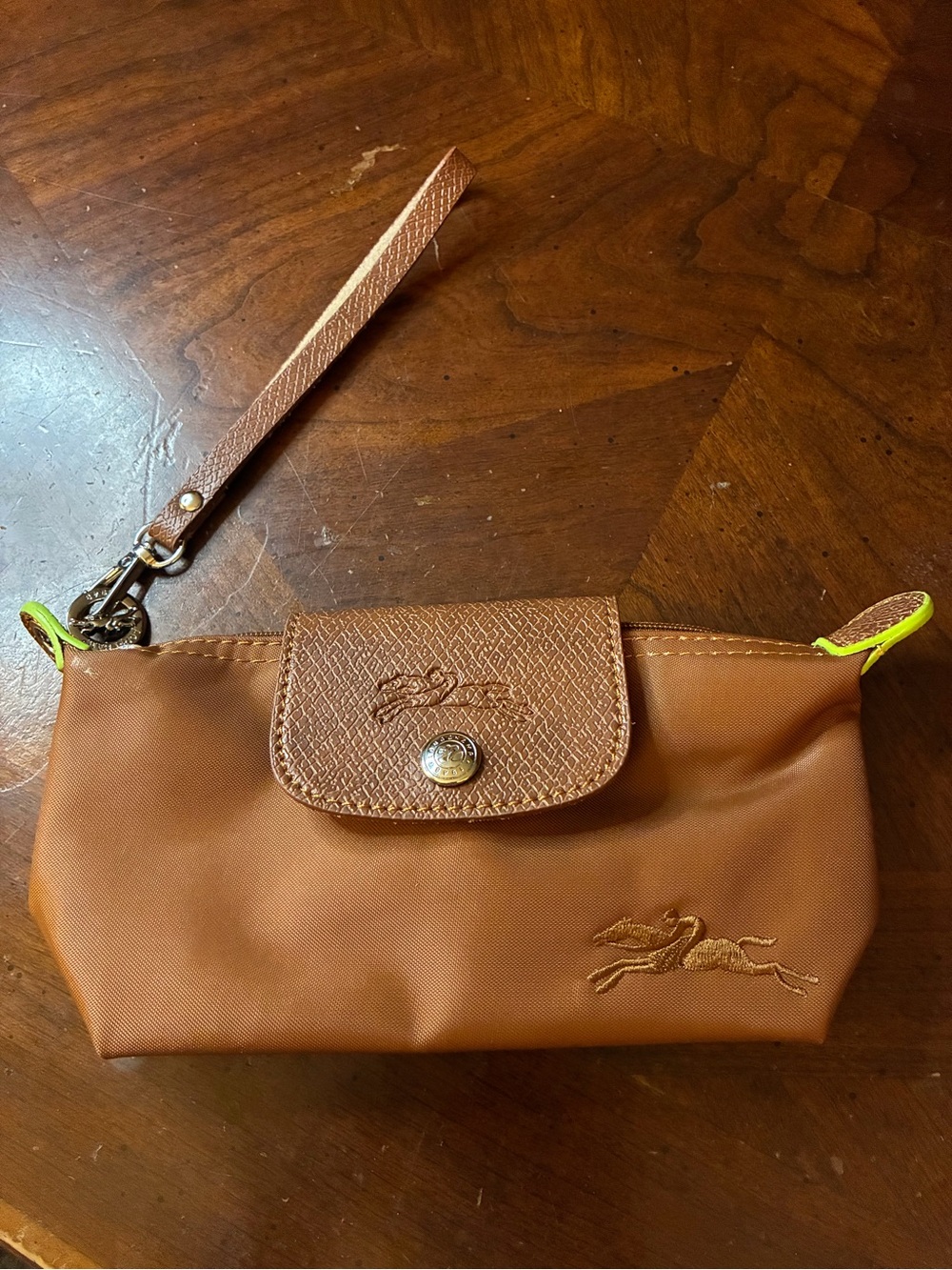 Longchamp Le Pliage Brown Nylon Wristlet Pouch Clutch Green Trim Horse Logo